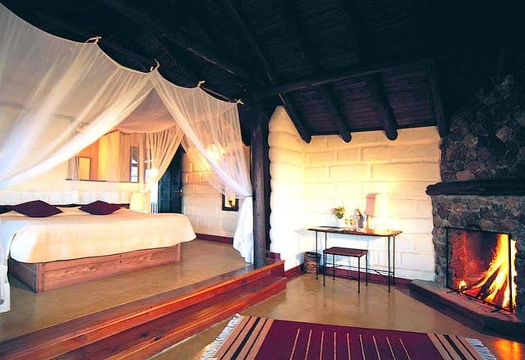 Great Rift Valley Hospedaje y Golf Resorts Naivasha Habitación foto